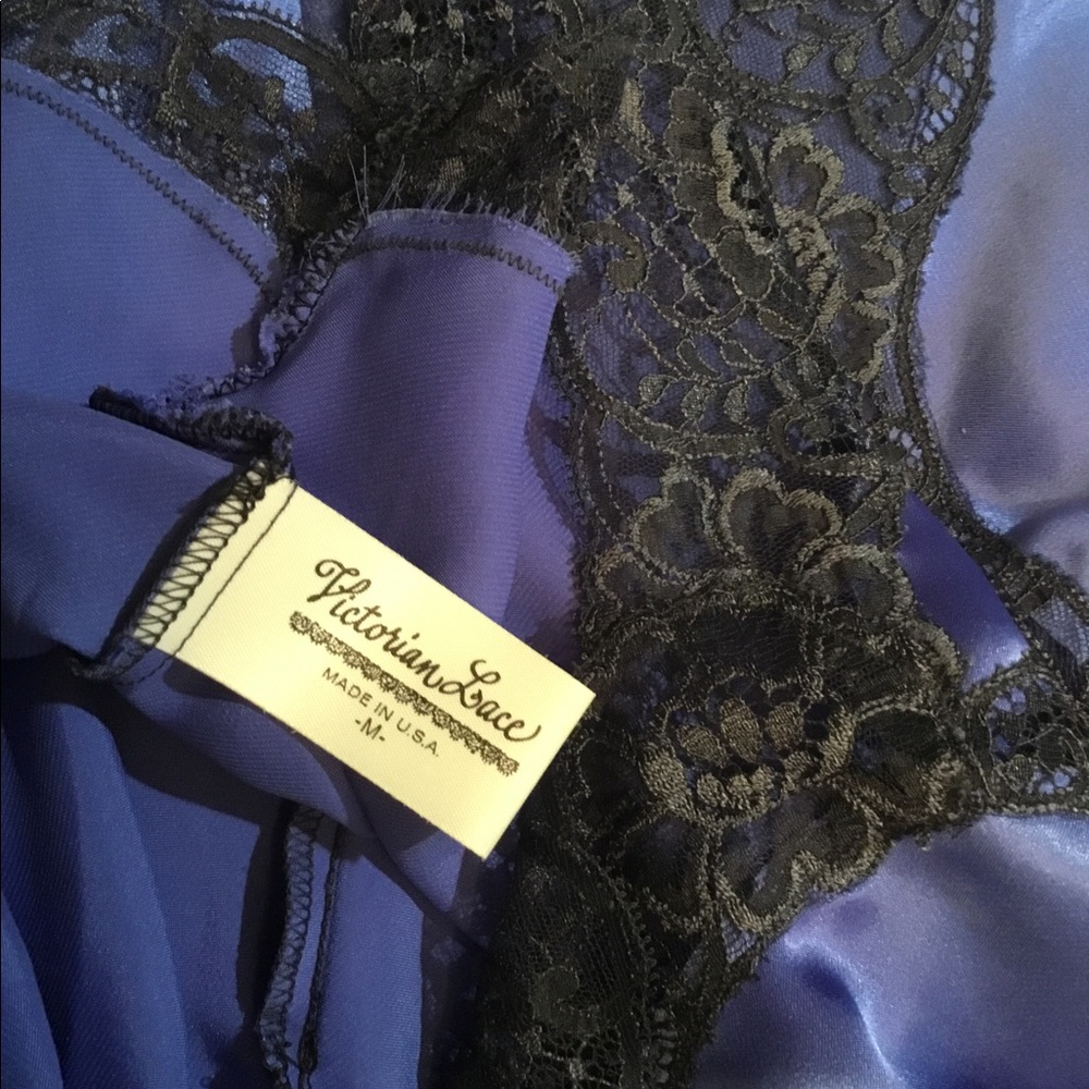 Victorian Lace Blue Purple - Picture 16 of 16